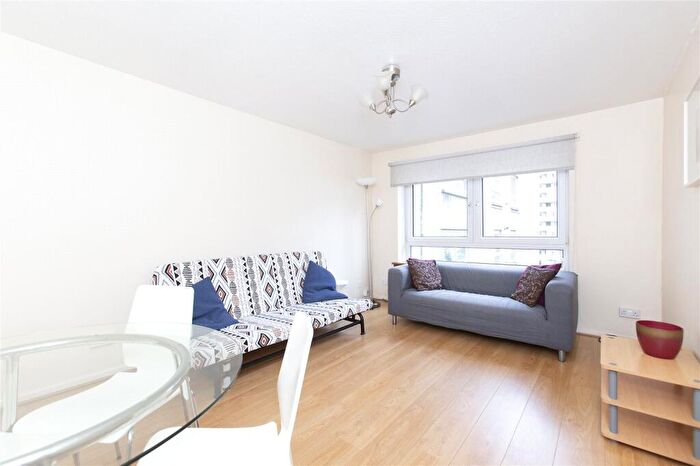 1 Bedroom Flat To Rent In Viewcraig Street, Edinburgh, EH8