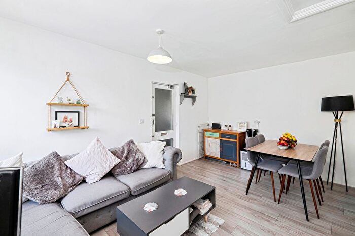 1 Bedroom Flat For Sale In Orchard Place, Newlyn, Penzance, Cornwall, TR18
