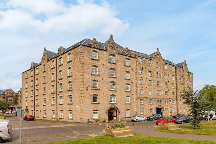 1 Bedroom Flat For Sale In / Johns Place, Edinburgh, EH6