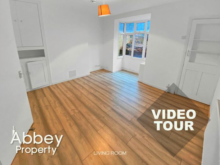 4 Bedroom Town House To Rent In Gladstone Avenue, Luton LU1