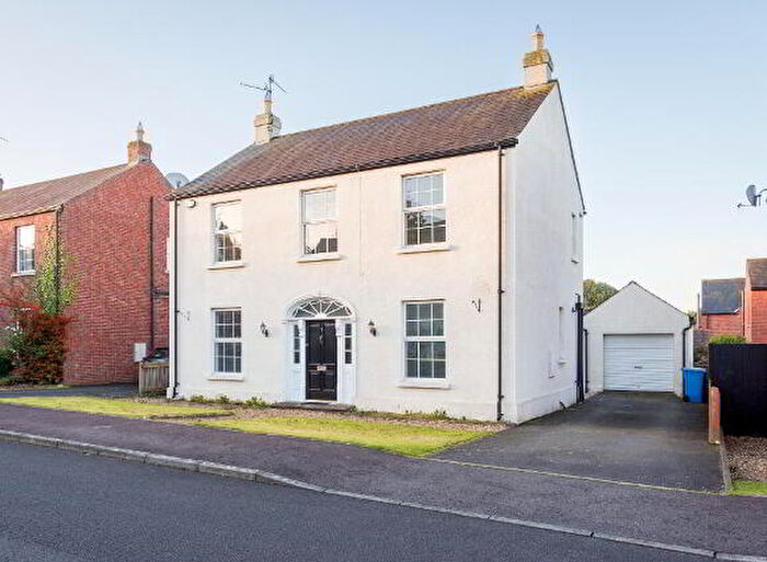 3 Bedroom Detached House For Sale In Hunters Chase, Lisburn, BT28