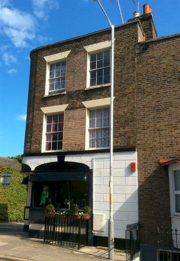 2 Bedroom Apartment To Rent In Hardres Street, Ramsgate, CT11