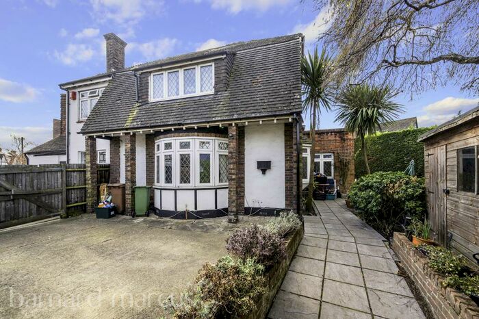 4 Bedroom House To Rent In Croydon Road, Wallington, SM6