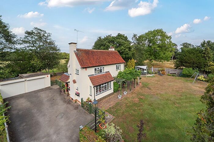 4 Bedroom Detached House For Sale In Cherry Orchard, Stoke Poges, SL2