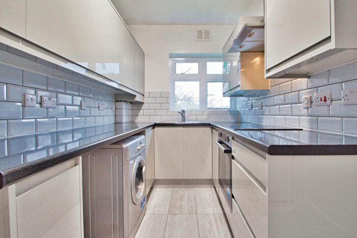 2 Bedroom Flat To Rent In Elm Park Court, Elm Park Road, Pinner, HA5