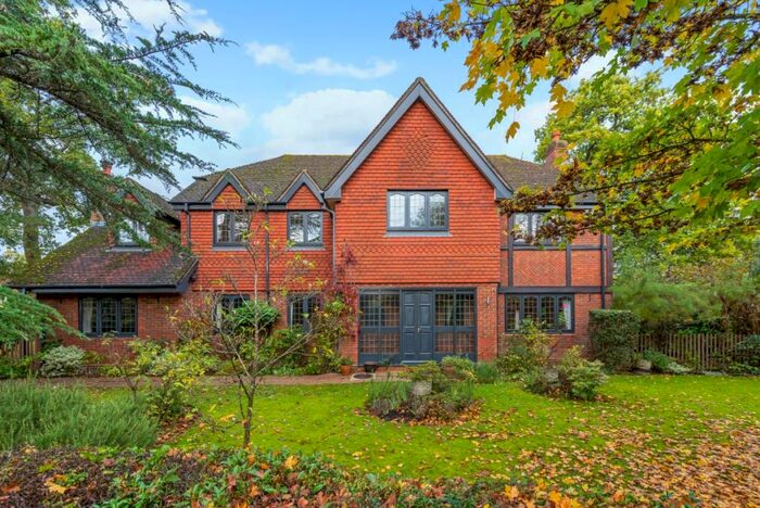 5 Bedroom Detached House To Rent In Turnoak Park Windsor, SL4