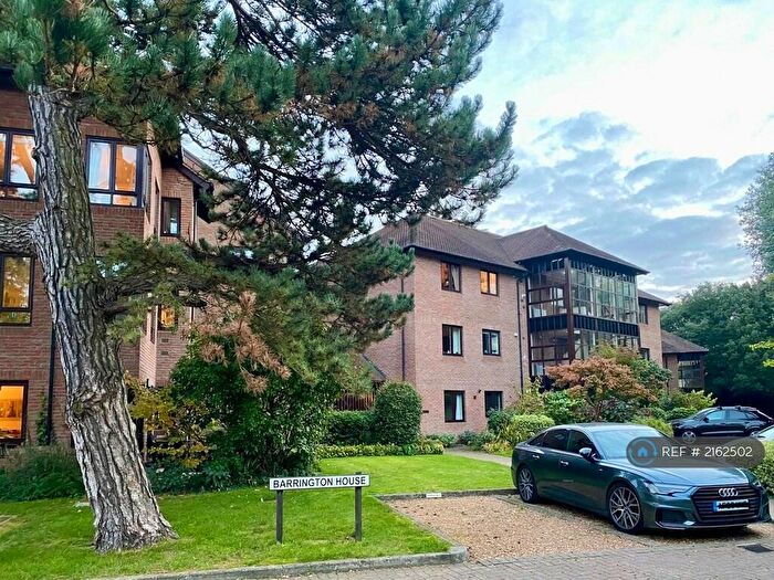 3 Bedroom Flat To Rent In Barrington House, Cambridge, CB2