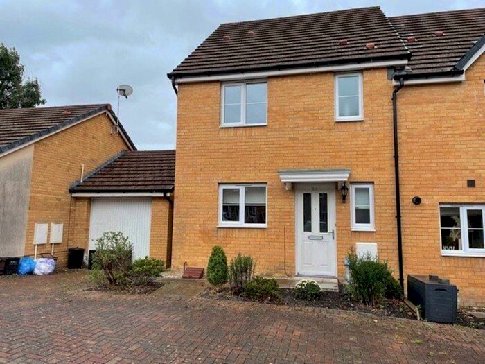 3 Bedroom House To Rent In Wood Green, Bridgend, CF31