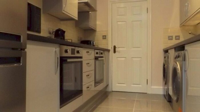 Studio To Rent In Wanstead Park Road, Ilford, IG1