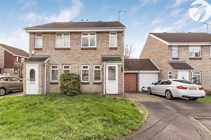 2 Bedroom Semi-Detached House For Sale In Bremner Close, Swanley, Kent, BR8