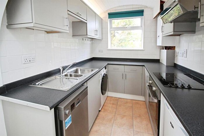 1 Bedroom Maisonette To Rent In Heathfield Road, Hitchin, Hertfordshire, SG5