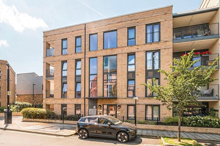 2 Bedroom Flat For Sale In Eythorne Road, Oval, SW9