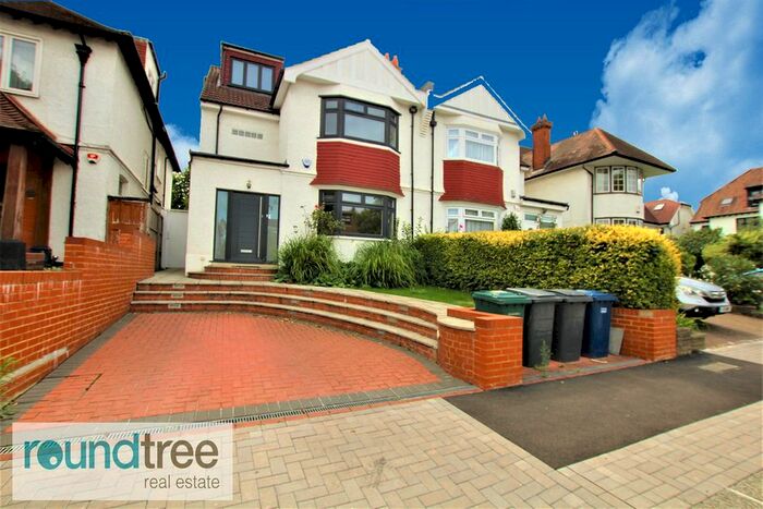 5 Bedroom Semi-Detached House To Rent In Middleton Road, Golders Green, NW11