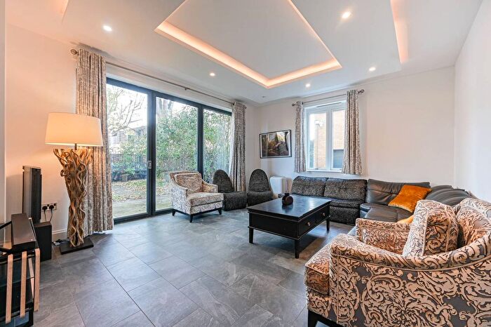 5 Bedroom Detached House To Rent In Ashchurch Grove, Ravenscourt Park, London, W12