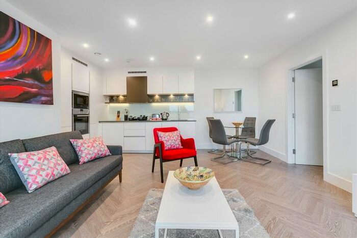 1 Bedroom Flat To Rent In Sterling Way, Islington, N7