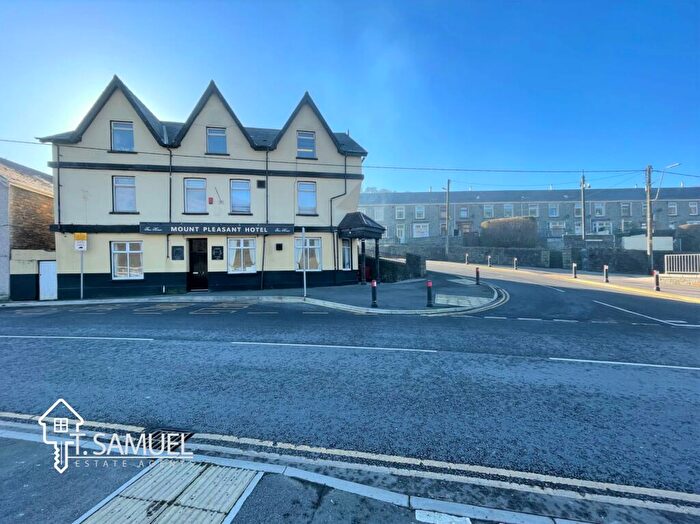 Detached House For Sale In Mount Pleasant Pub Penrhiwceiber Road, Mountain Ash, CF45