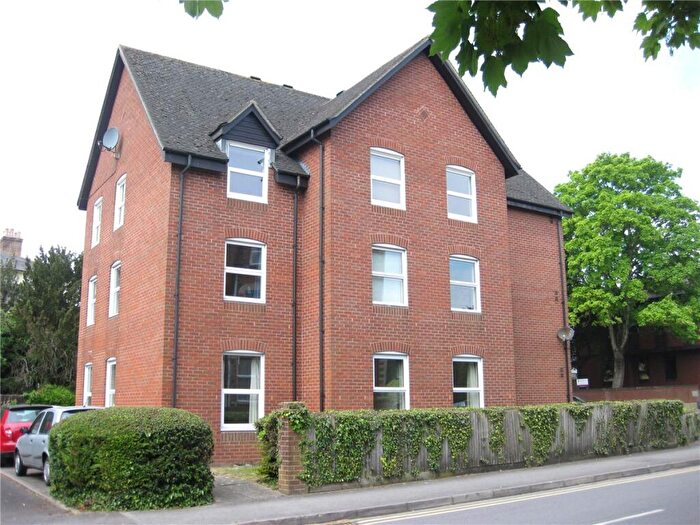 2 Bedroom Apartment To Rent In London Road, Newbury, Berkshire, RG14