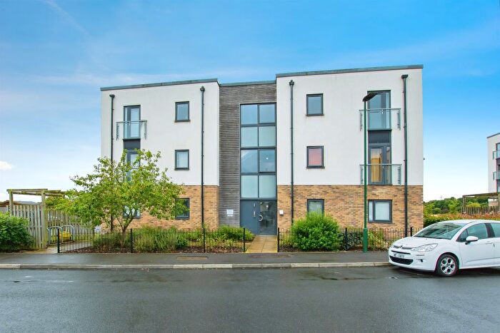 2 Bedroom Flat For Sale In Hartley Avenue, Peterborough, PE1