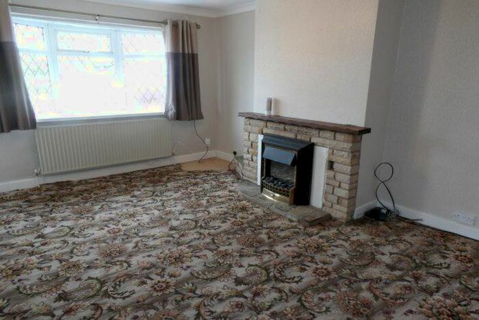 2 Bedroom Bungalow To Rent In Cadshaw Close, Blackburn, BB1