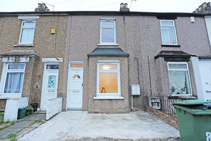 2 Bedroom Terraced House To Rent In Brooke Road, Grays, Essex, RM17