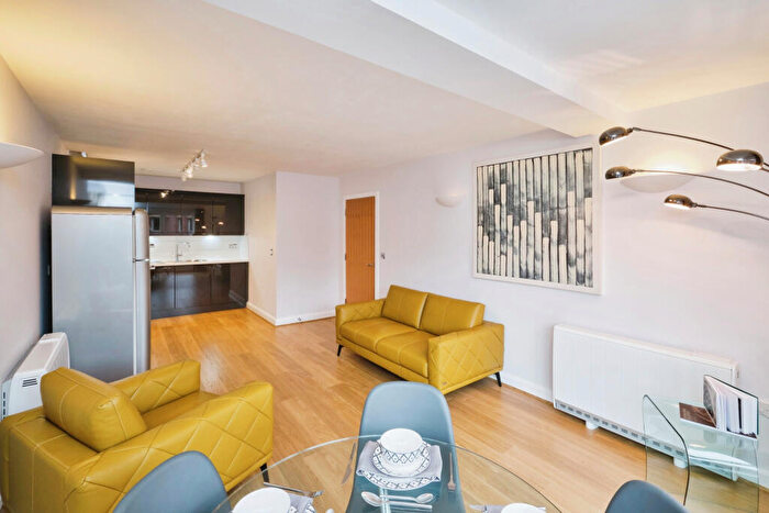 2 Bedroom Apartment To Rent In Washington Wharf, B1
