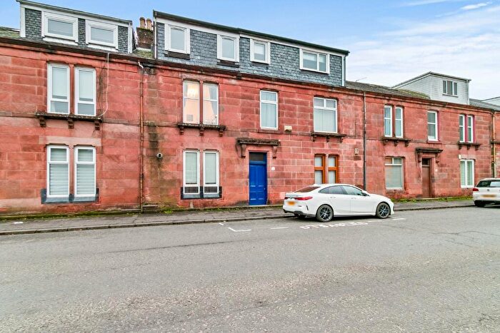 3 Bedroom Maisonette For Sale In Main Street, Alexandria, West Dunbartonshire, G83