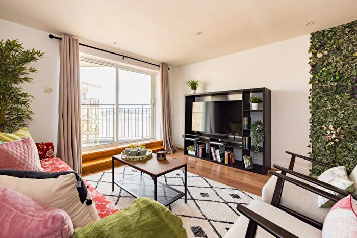 2 Bedroom Apartment To Rent In Wotton Court, Jamestown Way, London, E14