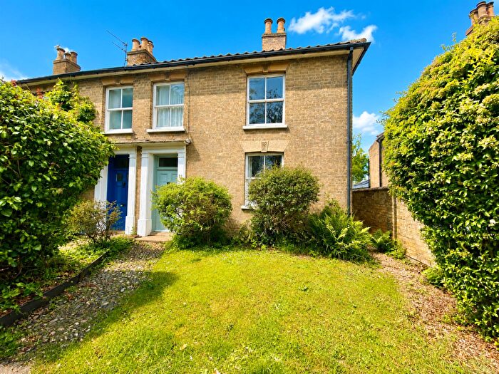 3 Bedroom End Of Terrace House For Sale In Roydon Road, Diss, IP22