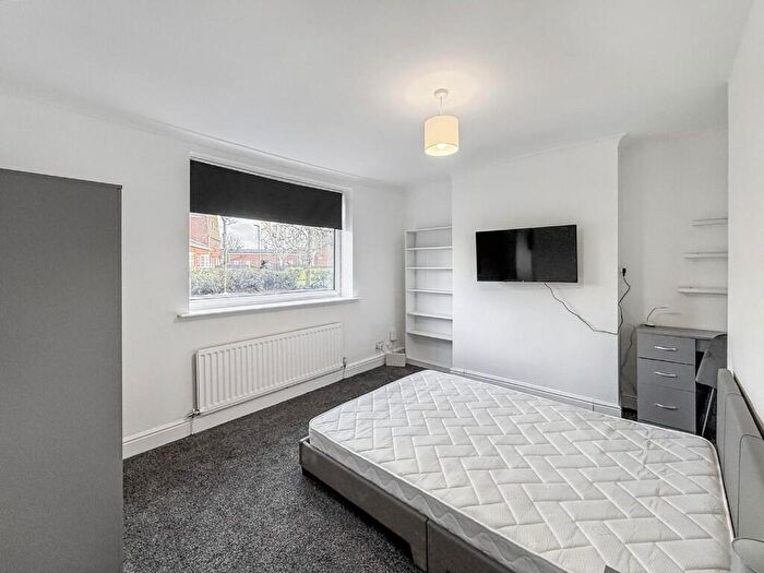 4 Bedroom Terraced House To Rent In Southwick Road, Sunderland, Tyne And Wear, SR5