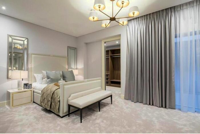 4 Bedroom Terraced House To Rent In London, W1J