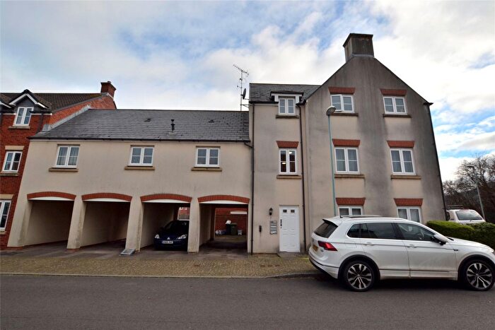 2 Bedroom Flat For Sale In Cannon Corner, Brockworth, Gloucester, Gloucestershire, GL3