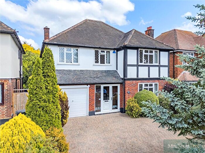 4 Bedroom Detached House For Sale In Lee Grove, Chigwell, Essex, IG7