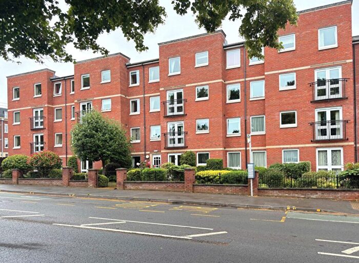 1 Bedroom Flat For Sale In London Road, Cathedral Court London Road, GL1