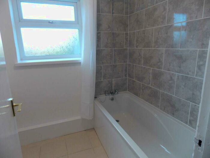 3 Bedroom Terraced House To Rent In Harold Street, Grimsby, DN32