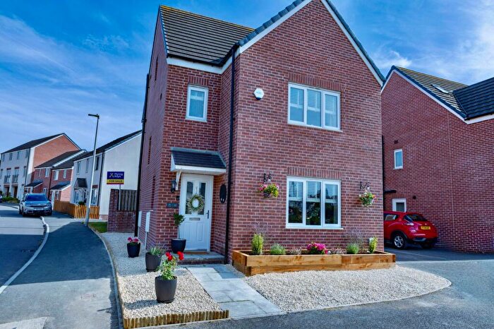 4 Bedroom Detached House For Sale In Cae'r Delyn, Oakdale, NP12