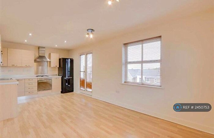 2 Bedroom Penthouse To Rent In Redhouse Park, Redhouse Park, Milton Keynes, MK14