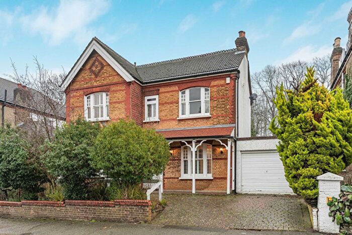 4 Bedroom Detached House For Sale In Dornton Road, South Croydon, CR2