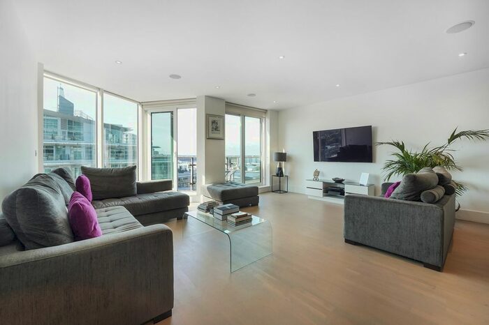 3 Bedroom Flat To Rent In Ensign House, Battersea Reach, SW18