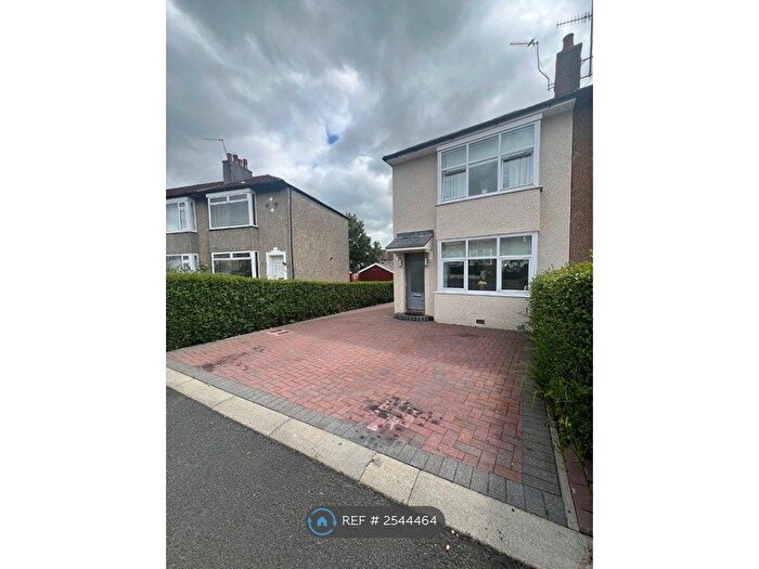2 Bedroom Terraced House To Rent In The Oval, Clarkston, Glasgow, G76