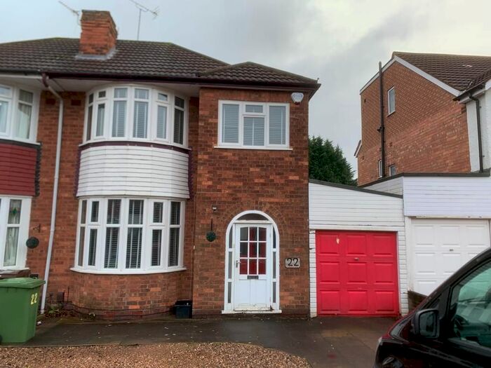 3 Bedroom Semi-Detached House To Rent In Keswick Road, Solihull, Birmingham B92