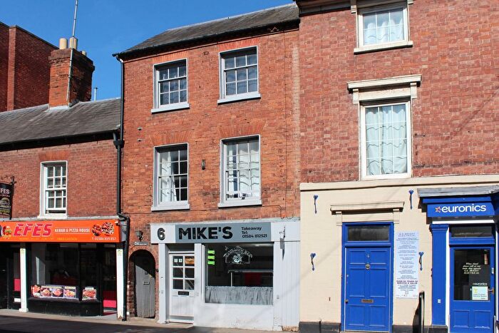 2 Bedroom Flat For Sale In Teme Street, Tenbury Wells, WR15