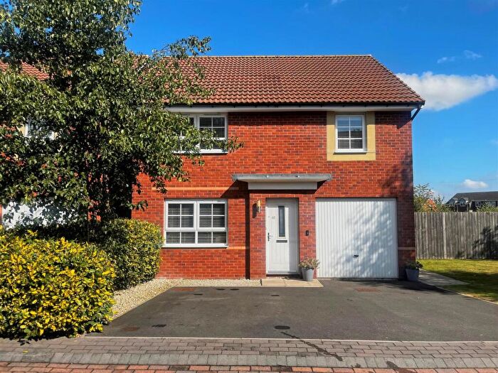 4 Bedroom Detached House For Sale In Ploughmans Gardens, Woodmansey, Beverley, HU17