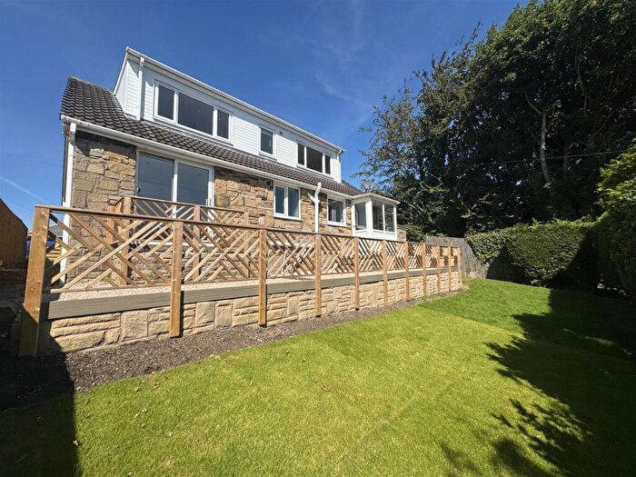 3 Bedroom Detached House For Sale In Upper Lane, Emley, HD8