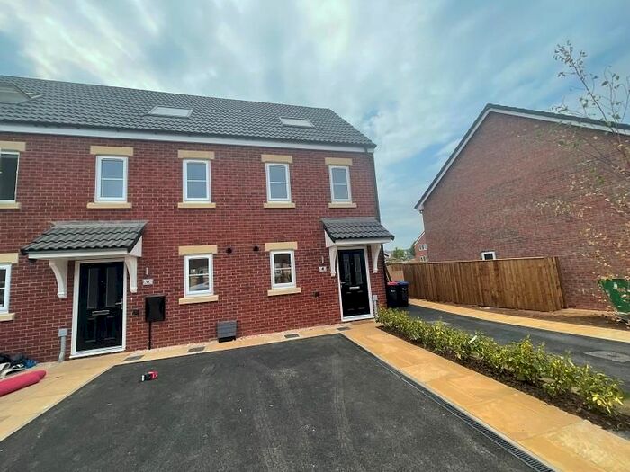 3 Bedroom Terraced House To Rent In Flying Bedstead Way, Hucknall, Nottingham, NG15