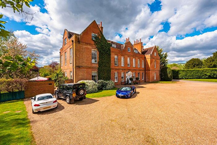 5 Bedroom Houseboat For Sale In Henley Park, Cobbett Hill Road, Normandy, Guildford, Normandy, Guildford, GU3