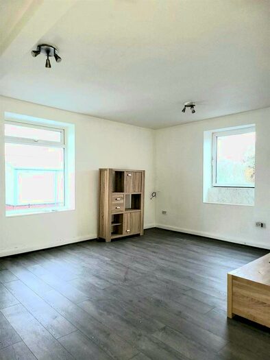 2 Bedroom Apartment To Rent In Manchester Road, Hyde, SK14