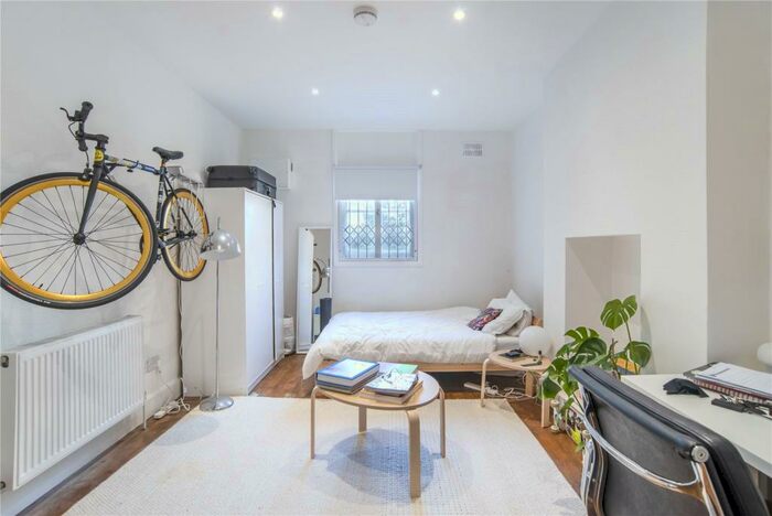 Apartment To Rent In Dalston Lane, Hackney, London, E8