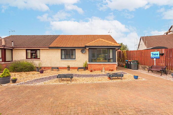 2 Bedroom Semi-Detached Bungalow For Sale In Yarrow Drive, Dumfries, DG2