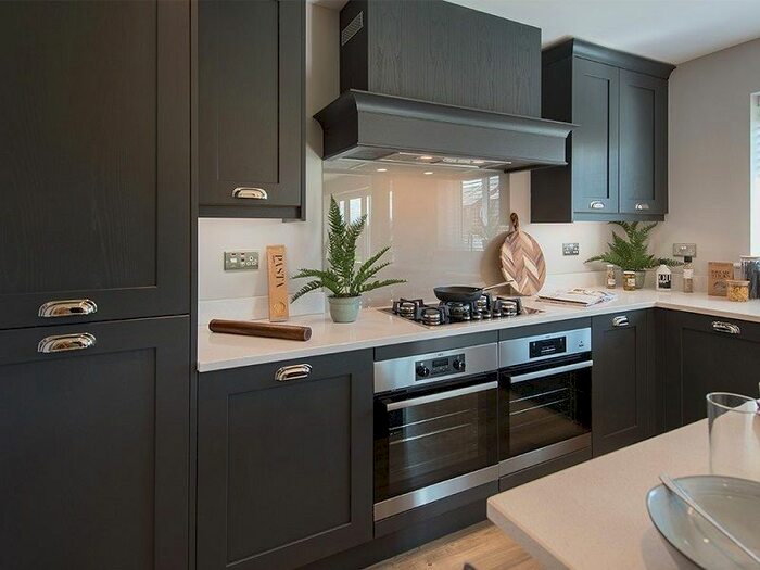 2 Bedroom Flat For Sale In Goodchild Road, N4