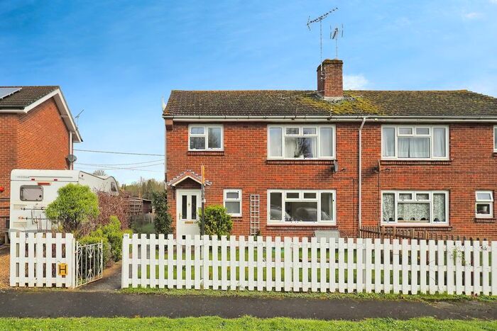 1 Bedroom Flat For Sale In Stevens Drove, Houghton, Stockbridge, Hampshire, SO20